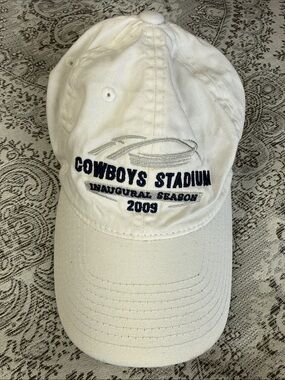 NFL Cowboys Stadium White Baseball Cap with Navy Embroidery